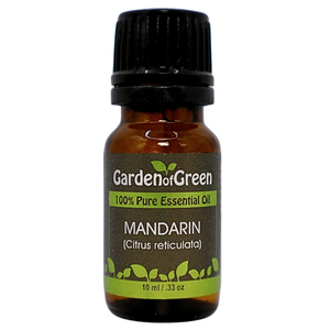 mandarin essential oil 10 ml front view with a white background